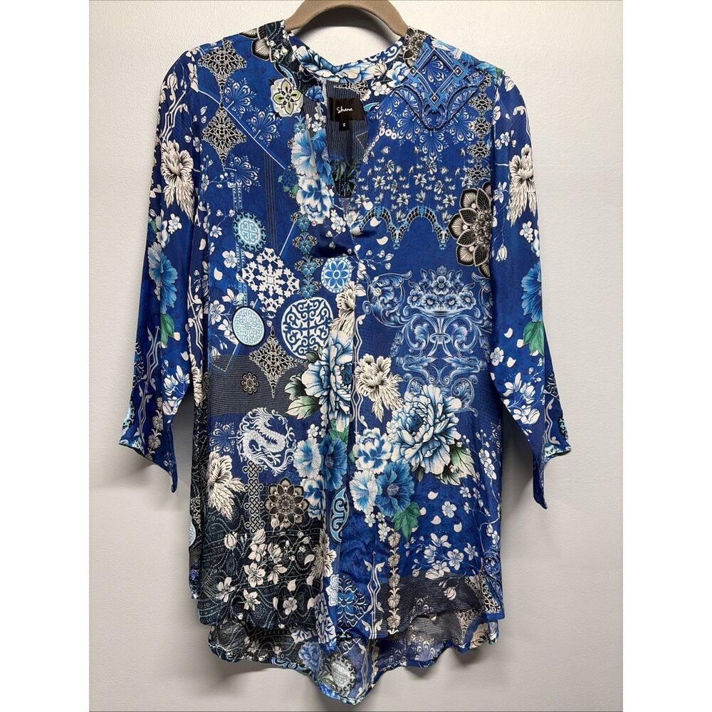 Shana -Women’s Blue Floral Print V Neck 3/4 Sleeve Top Size Small -Viscose Silk